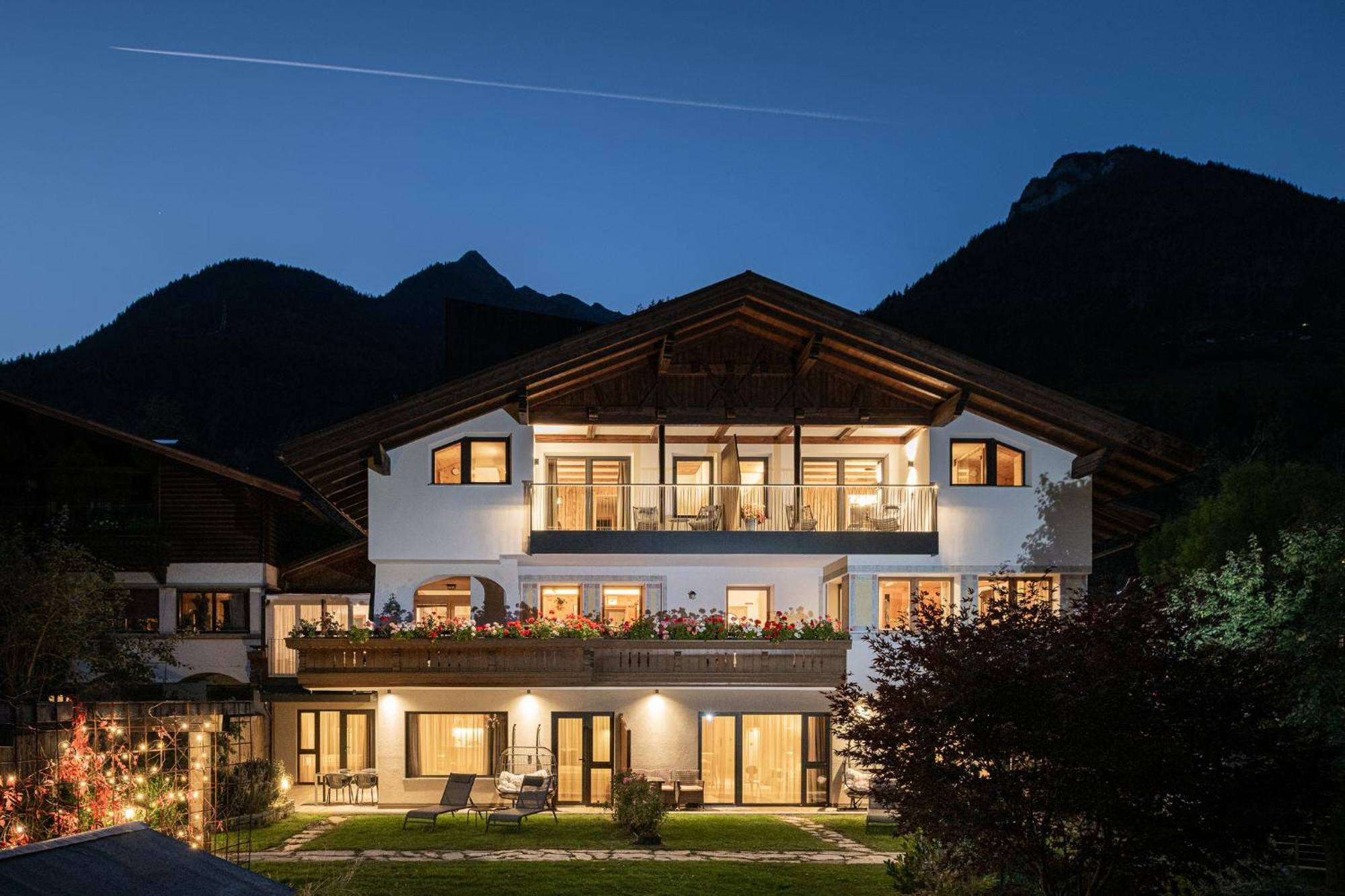 Myloisl Apartments Лутаго Экстерьер фото