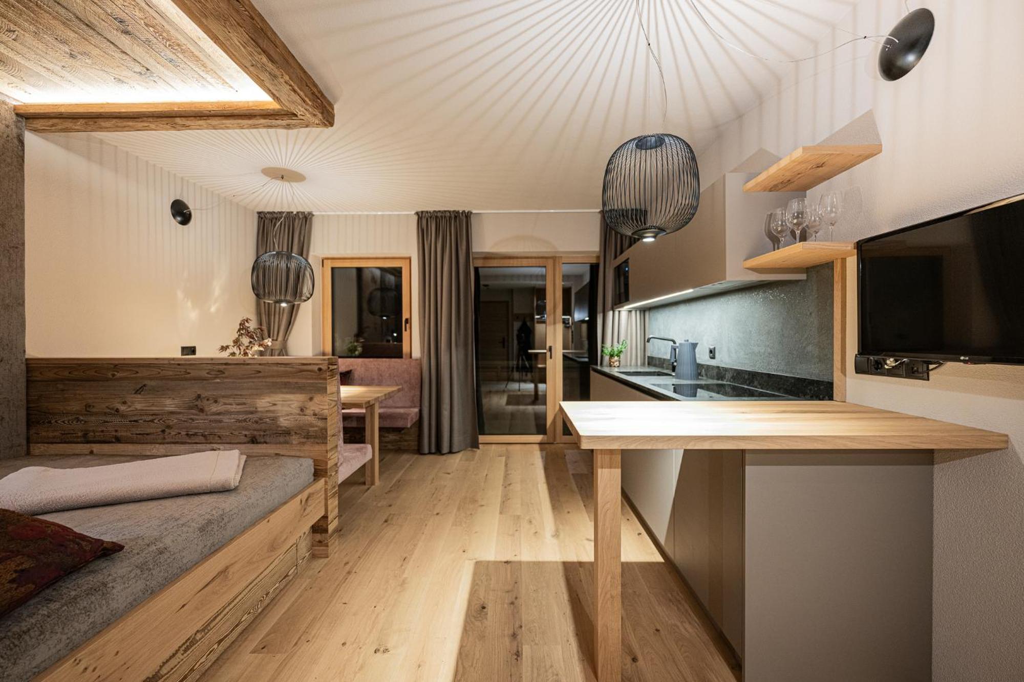Myloisl Apartments Лутаго Экстерьер фото