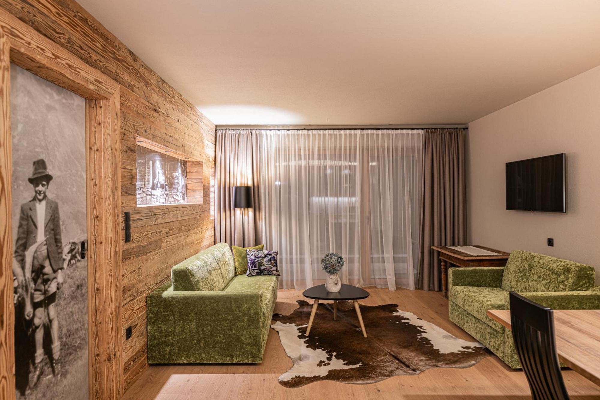 Myloisl Apartments Лутаго Экстерьер фото